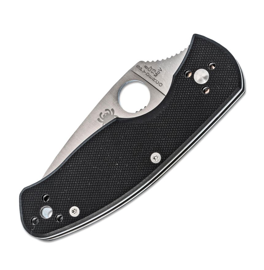 Le Spyderco Persistence plié mesure seulement environ 10 centimètres