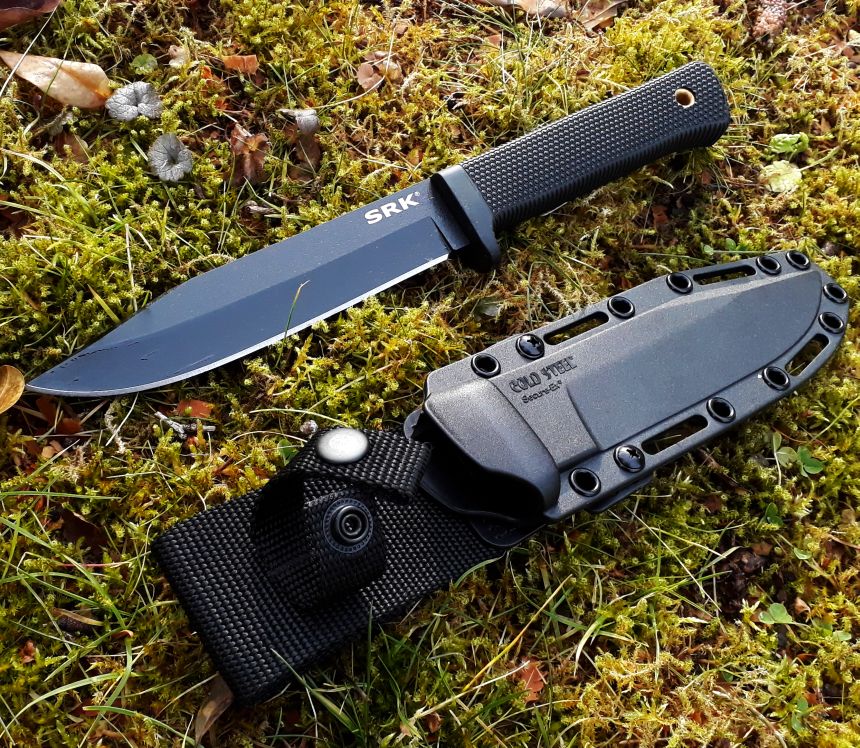 Le Survival Cold Steel SRK a été conçu comme un couteau de sauvetage et de survie pur, capable de résister à des abus et des sollicitations extrêmes