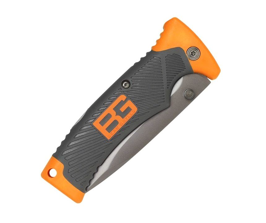 le couteau pliant Gerber Bear Grylls une fois plié a une longueur de seulement 12 cm